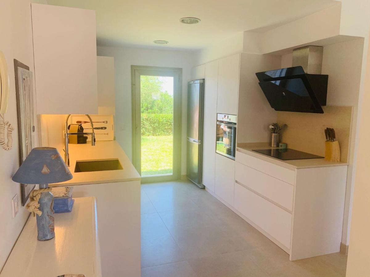 Villa Lauvic Cala' en Bosch Bagian luar foto